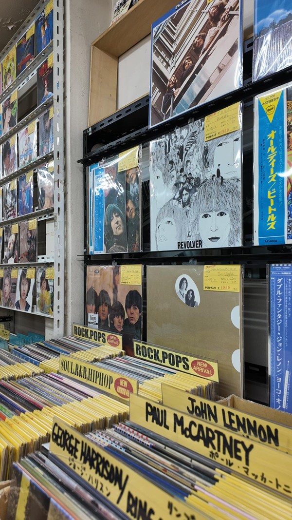Tienda de vinilos en Osaka