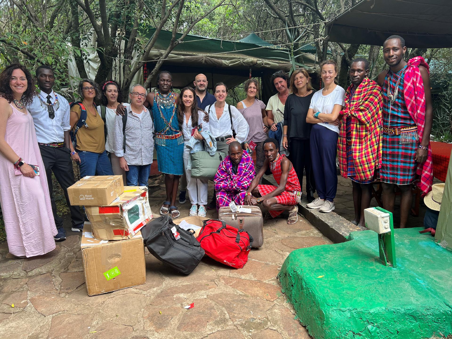 Una maleta solidaria en tu safari a Kenia