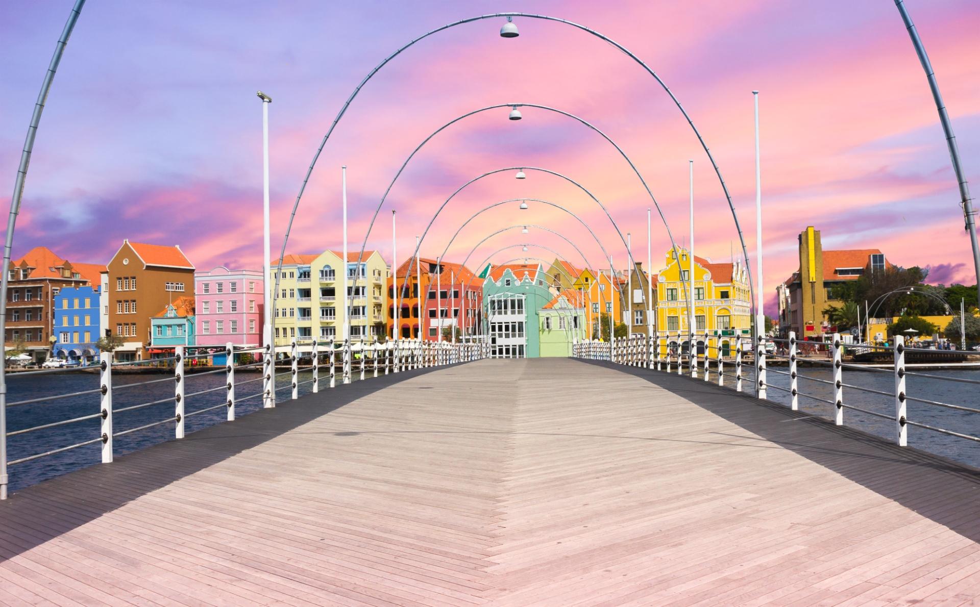 Curaçao - Dynamic Curaçao - Dynamic