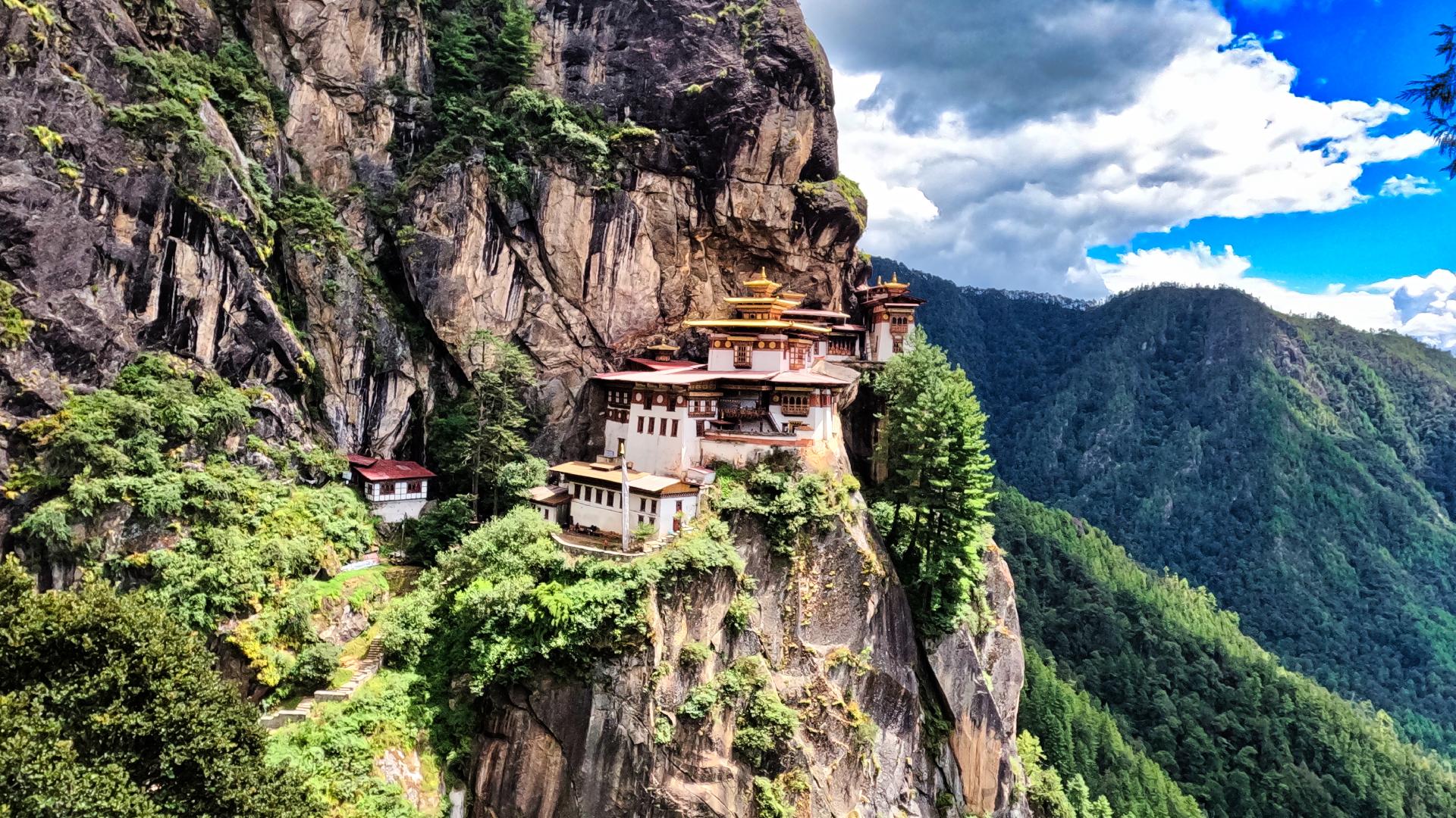 Nepal y Bután: Viaje al Corazón del Budismo Nepal y Bután: Viaje al Corazón del Budismo