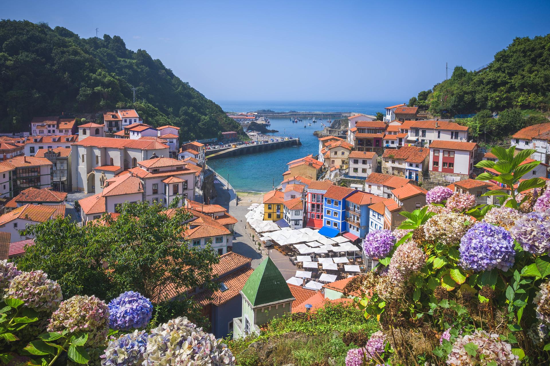 Norte esencial: Playa de las Catedrales, Mariña Lucense y Occidente Asturiano