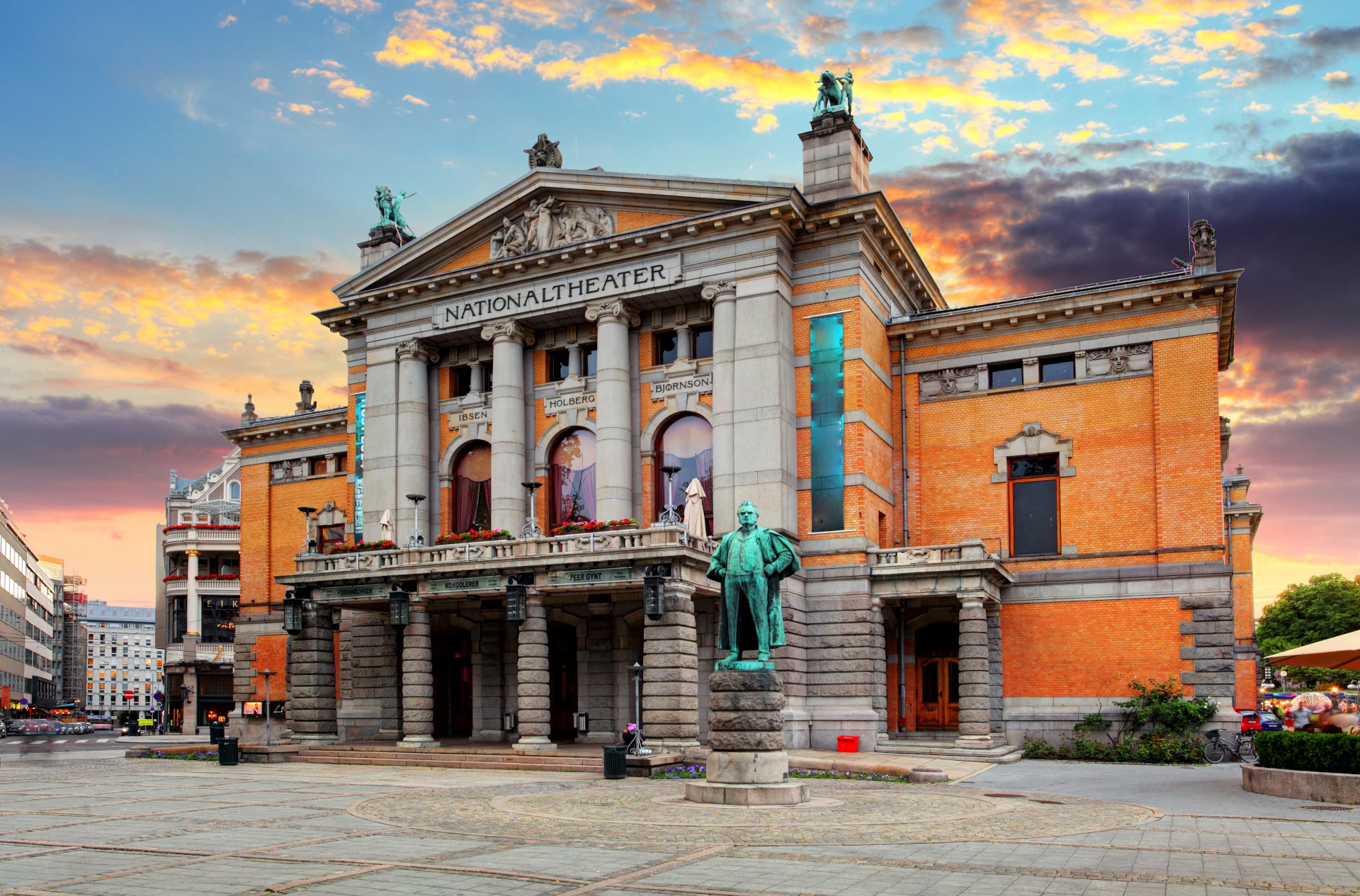 noruega-oslo-teatro-nacional