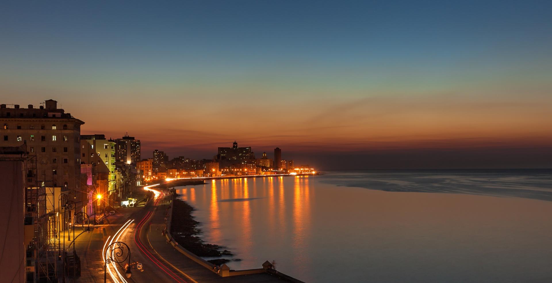 Mi Habana de noche con cena y Parisen