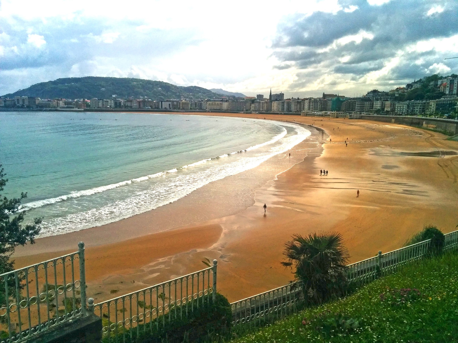 el sardinero playa santander cantabria