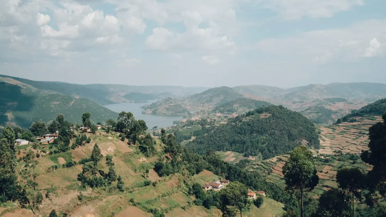 viajes fotográficos y de aventura en uganda. viajar a africa