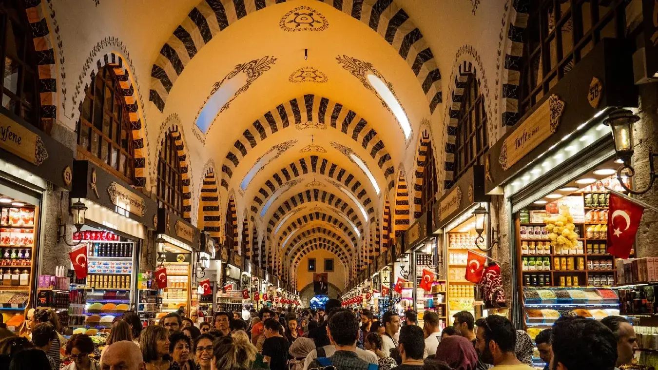 mercado gran bazar. viajar a Estambul, Turquía, viaje cultural.
