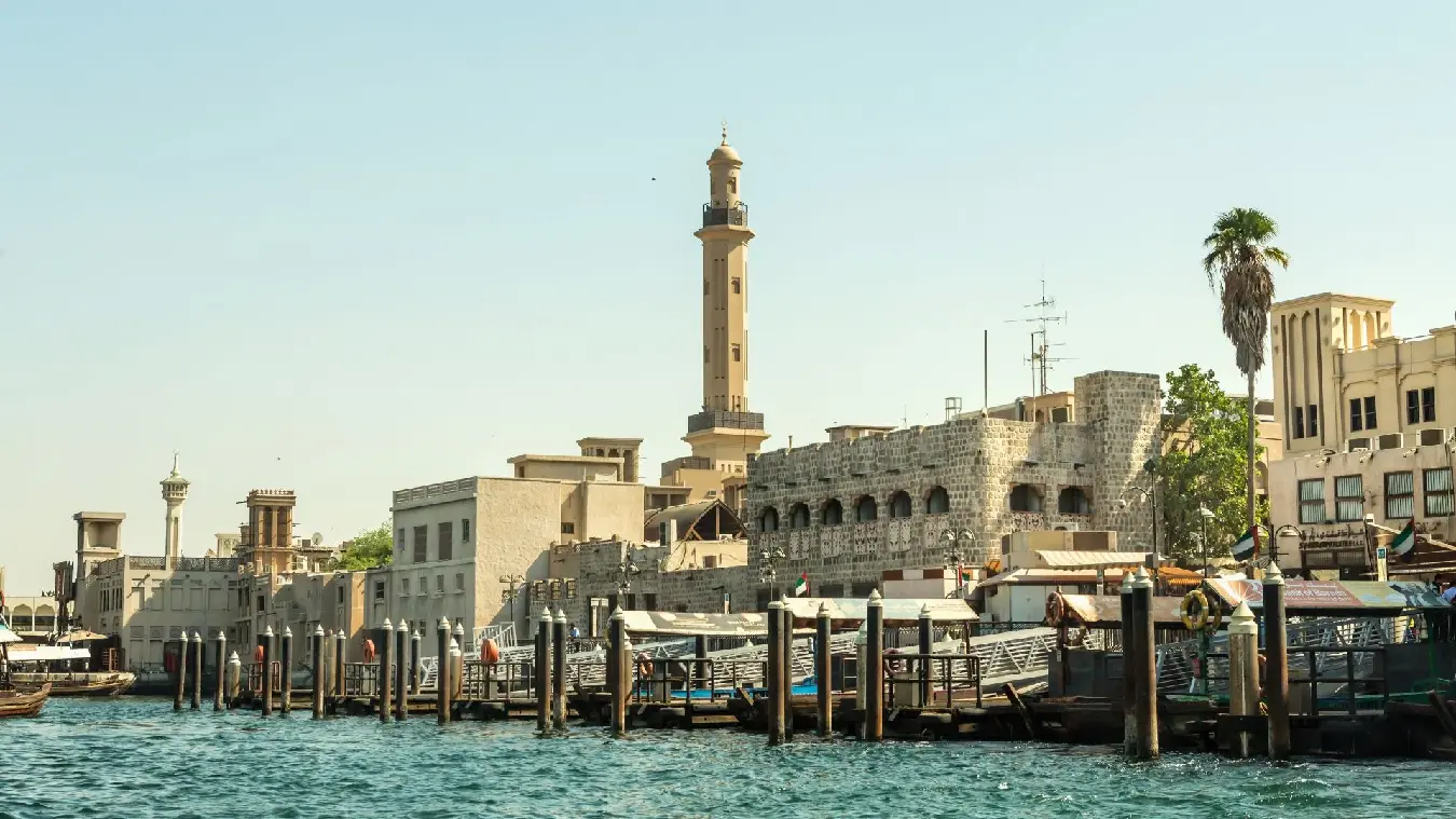 viaje a bastakiya Dubai. viajar al desierto, aventura en Emiratos Árabes Unidos