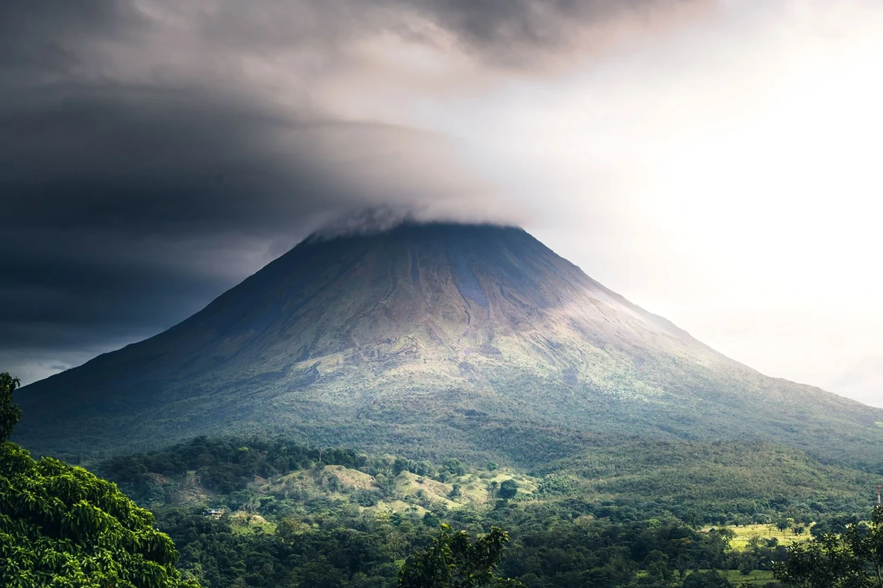 Volcan_Arenal_1