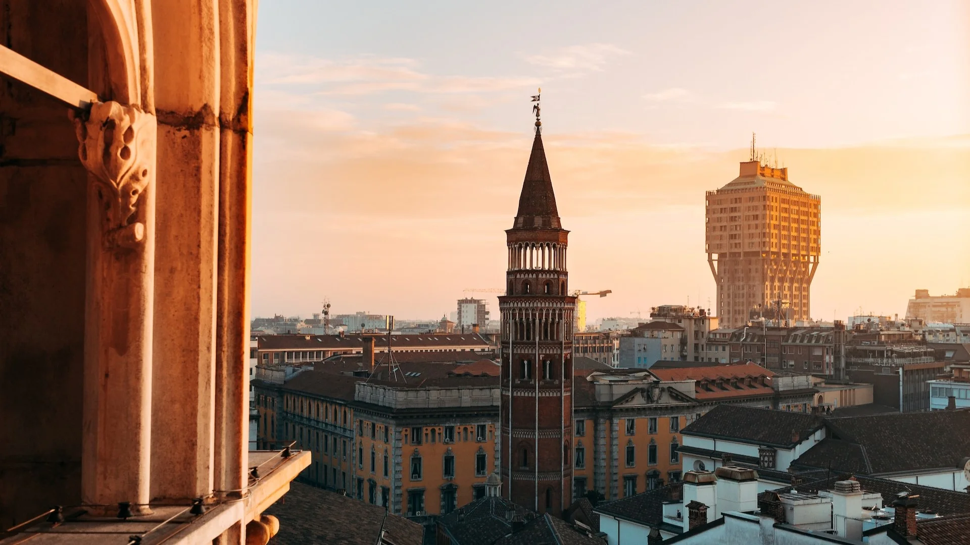 vacaciones en milan. viajar a italia. viajes y rutas por europa.