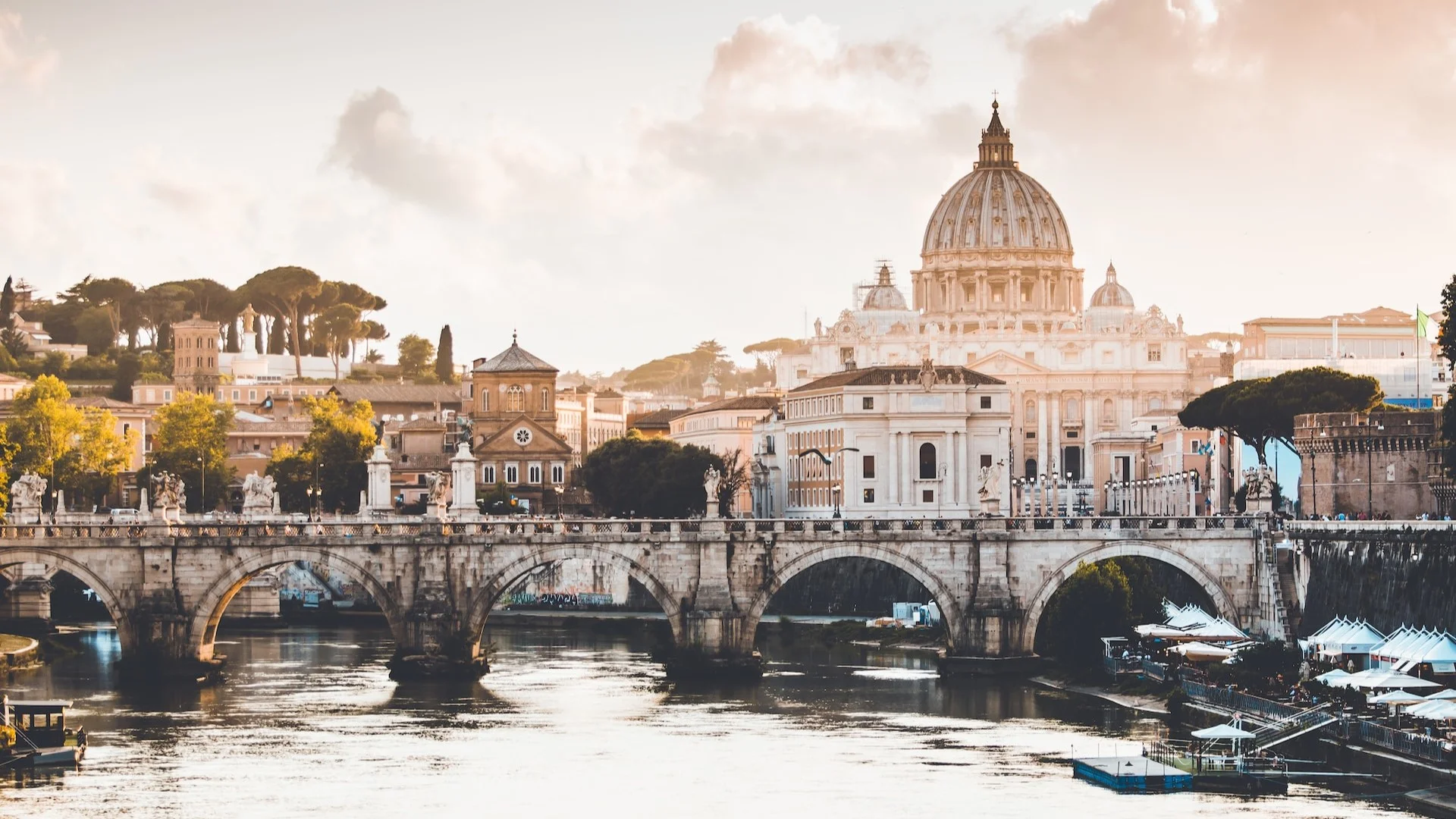 vacaciones en roma. viajar a italia. viaje y rutas por europa.