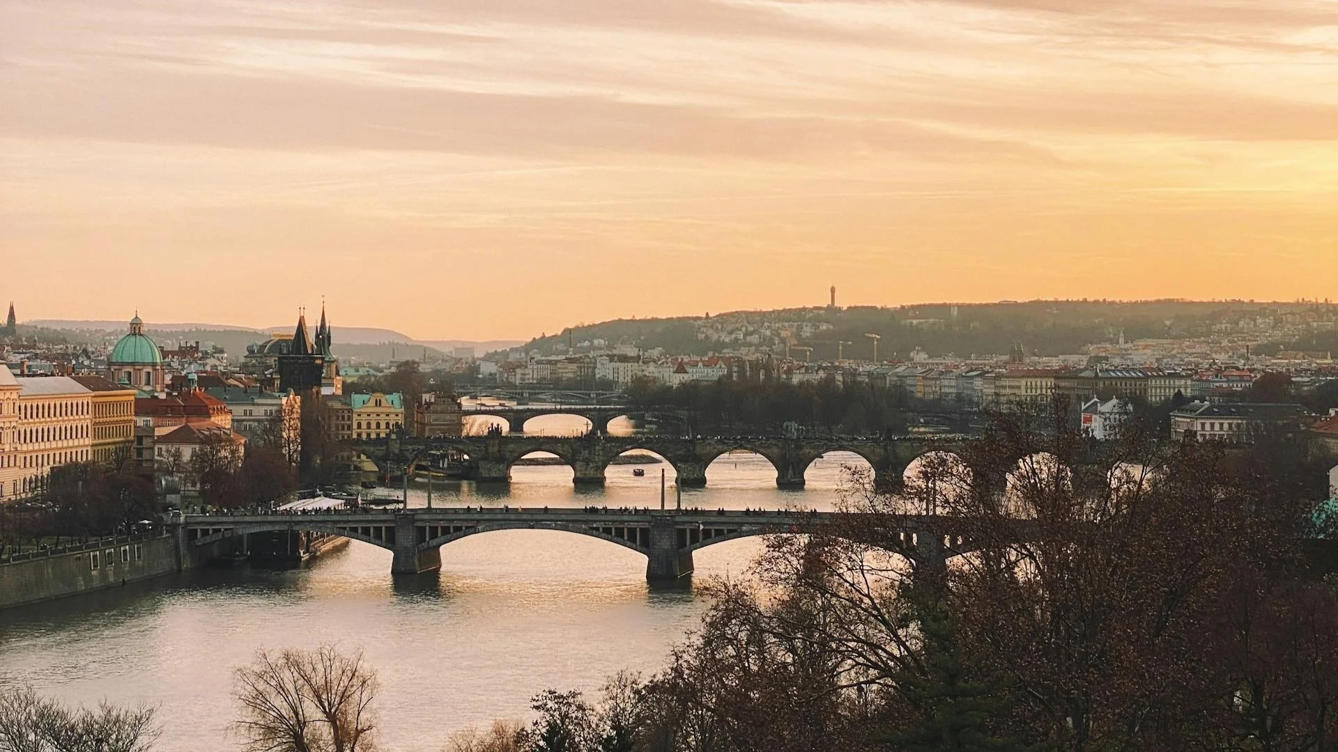 viajar a praga. viajes a republica checa. vacaciones en europa